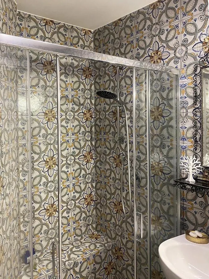 Emanuele Domus Apartment Catania Italia