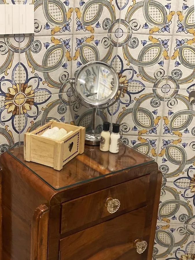 Emanuele Domus Apartment Catania Italia